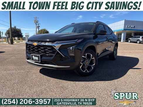 New 2026 Chevrolet Trax LT image 1