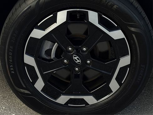 Used 2024 Hyundai Santa Fe SE image 13