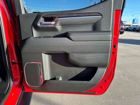 New 2025 GMC Sierra 1500 Elevation w/ Preferred Package image 19