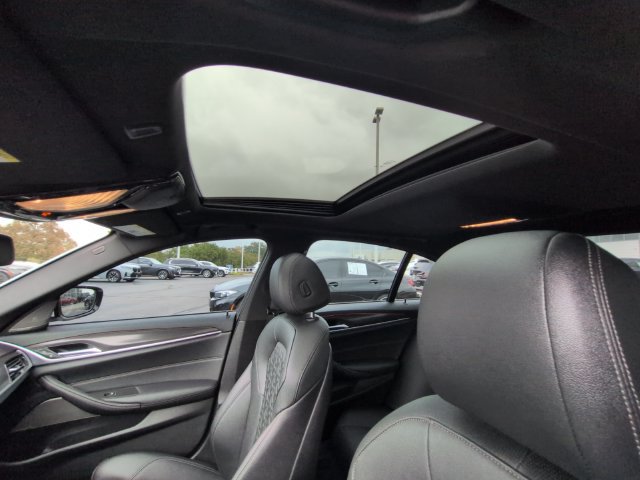 Certified 2023 BMW 540i xDrive w/ M Sport Package AWD/4WD image 33