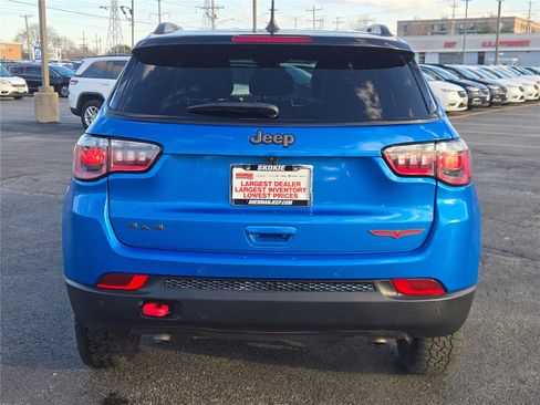 Used 2025 Jeep Compass Trailhawk AWD/4WD image 16