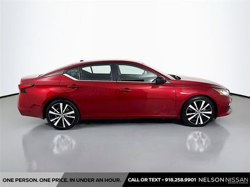 Used 2020 Nissan Altima 2.5 SR image 4