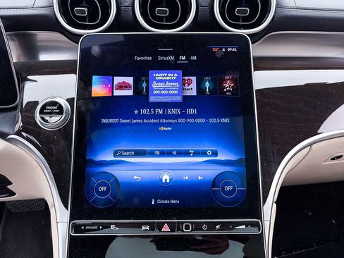 Used 2023 Mercedes-Benz GLC 300 image 22