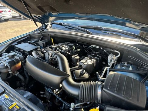 Used 2024 Dodge Durango GT image 33