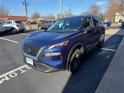 Used 2021 Nissan Rogue S image 8