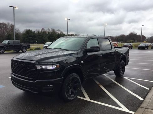 New 2026 RAM 1500 Big Horn AWD/4WD image 4