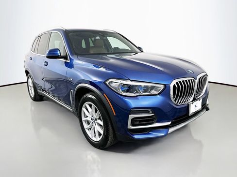 Used 2023 BMW X5 xDrive45e w/ Executive Package image 3