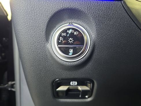 Used 2025 Mercedes-Benz C 36 AMG S image 30