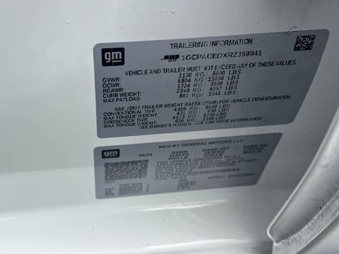 Used 2024 Chevrolet Silverado 1500 LT RWD image 33