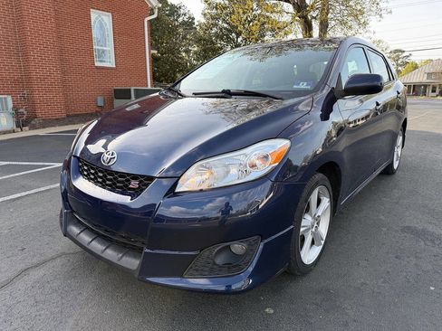 Used 2009 Toyota Matrix S AWD/4WD image 2