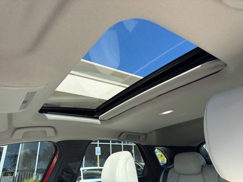 Used 2024 MAZDA CX-30 AWD 2.5 S w/ Premium Package image 17