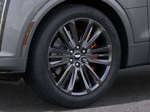 New 2026 Cadillac Lyriq V AWD/4WD image 9