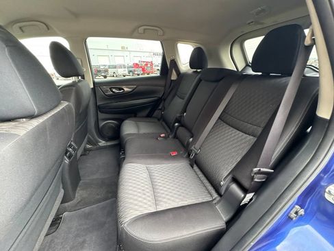 Used 2019 Nissan Rogue SV w/ Premium Package AWD/4WD image 29