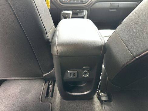 Used 2017 GMC Canyon SLE w/ All Terrain Package image 22