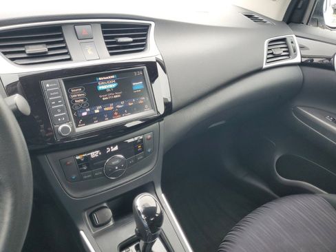 Used 2019 Nissan Sentra SV w/ Special Edition Package image 17