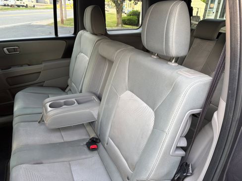 Used 2015 Honda Pilot LX image 15