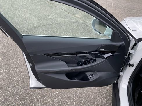 New 2026 BMW 530i xDrive image 12