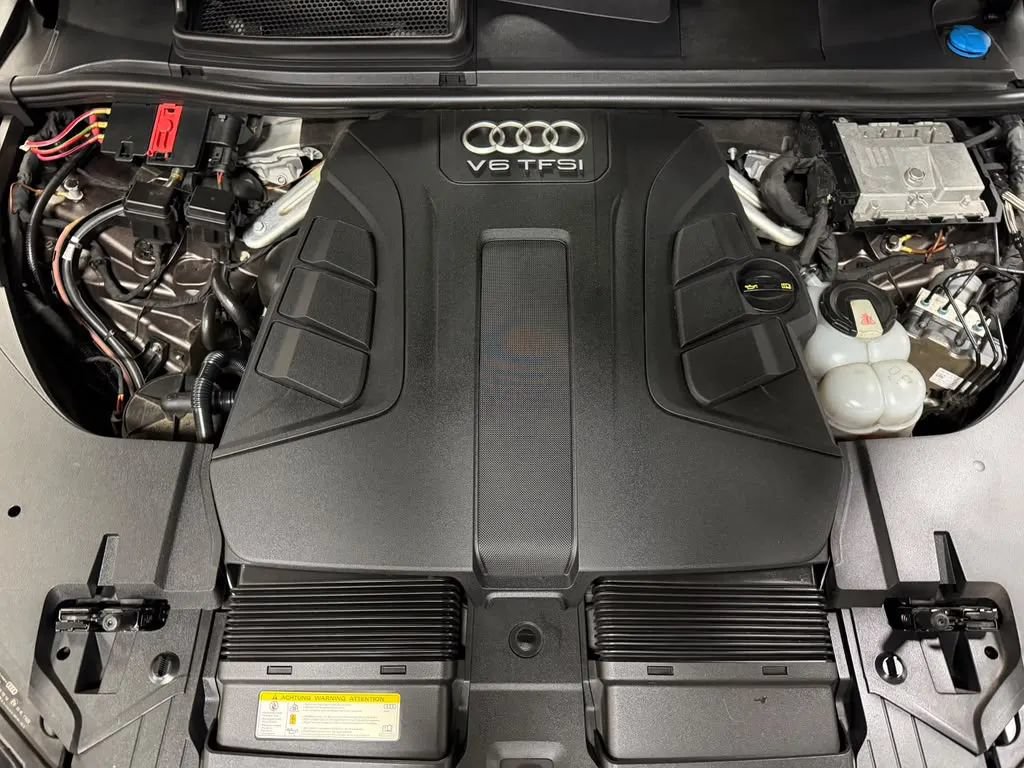 Used 2018 Audi Q7 3.0T Prestige w/ Prestige Package AWD/4WD image 30