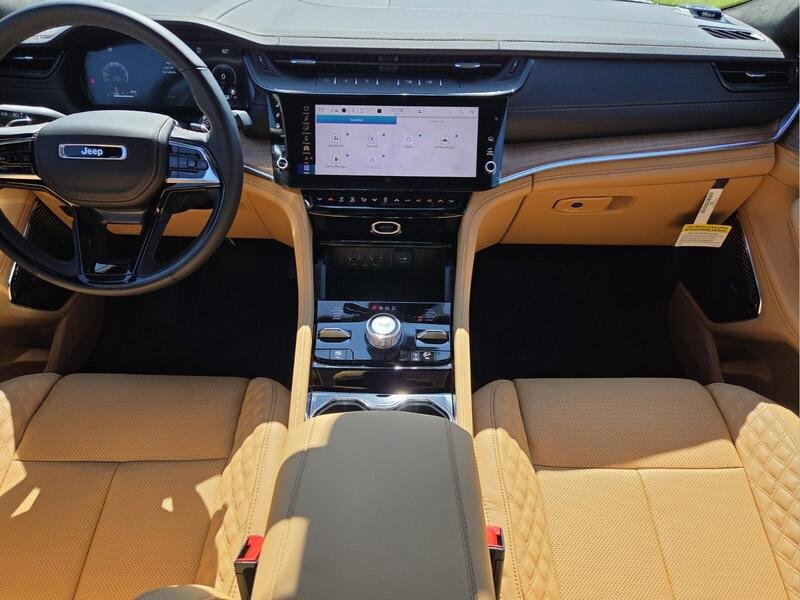 New 2027 Jeep Grand Cherokee Summit AWD/4WD image 15
