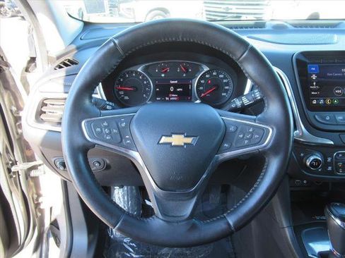 Used 2019 Chevrolet Equinox Premier image 18