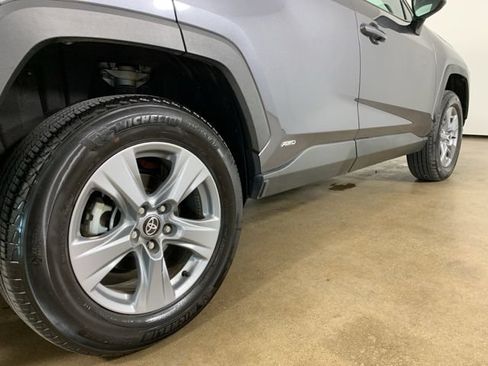 Used 2025 Toyota RAV4 LE AWD/4WD image 9