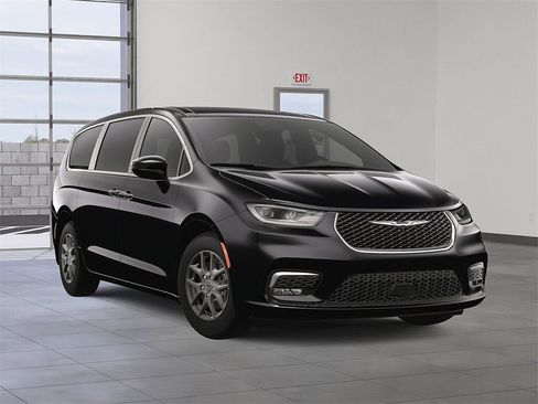New 2025 Chrysler Pacifica Select image 8