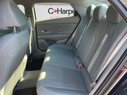 Used 2023 Hyundai Elantra SEL w/ Convenience Package FWD image 15