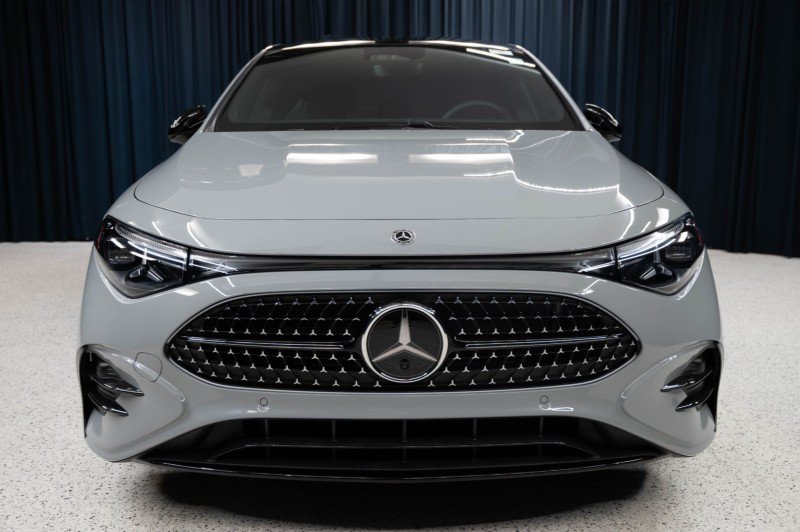 New 2027 Mercedes-Benz CLA 220 image 2