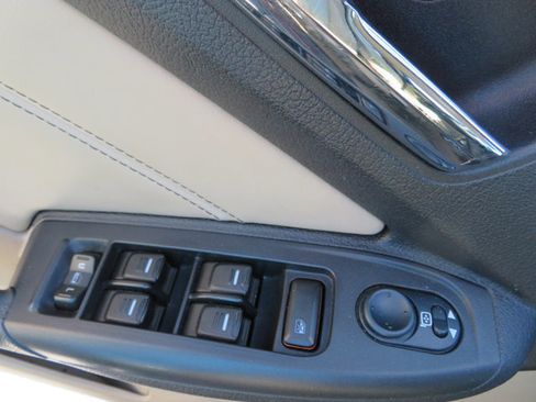 Used 2008 HUMMER H3 Alpha image 24