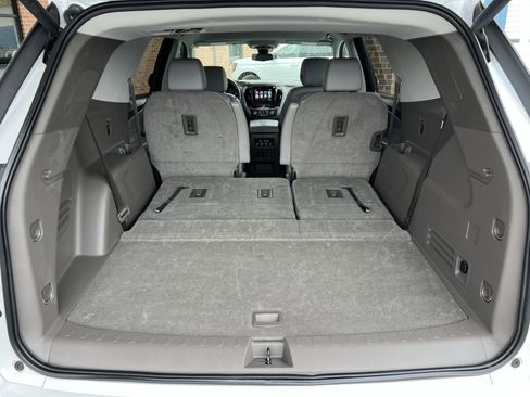 Used 2019 Chevrolet Traverse Premier AWD/4WD image 47
