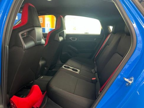 Used 2025 Honda Civic Type R image 15