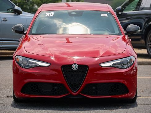 Used 2020 Alfa Romeo Giulia w/ Quick Order Package 22K Sport RWD image 5