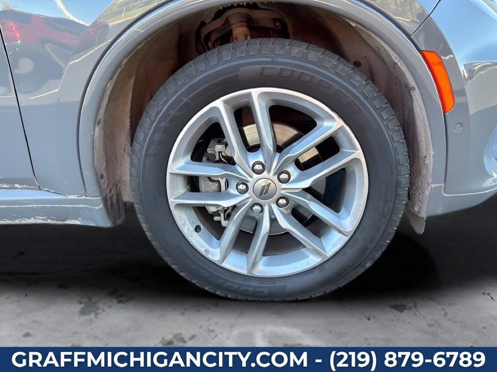 Used 2023 Dodge Durango R/T AWD/4WD image 12