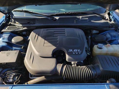 Used 2020 Dodge Challenger SXT image 38