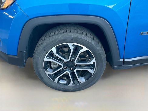 Used 2024 Jeep Compass Limited AWD/4WD image 31