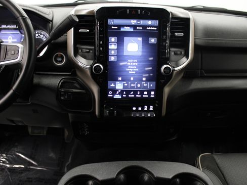 Used 2024 RAM 2500 Laramie image 25