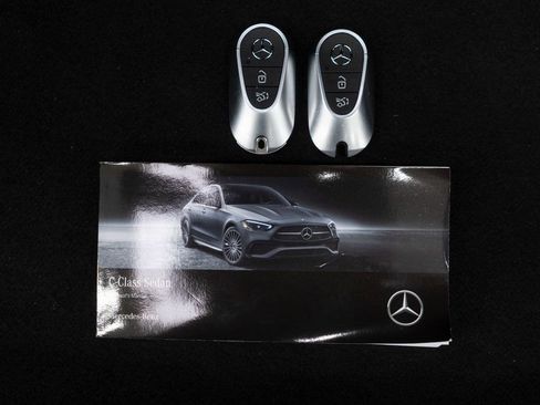 Used 2025 Mercedes-Benz C 300 4MATIC Sedan image 52