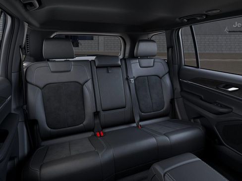 New 2026 Jeep Grand Cherokee Altitude RWD image 15