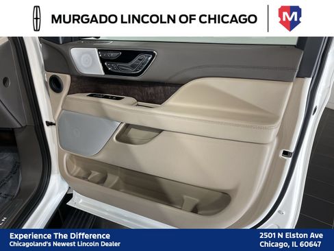 Used 2024 Lincoln Navigator Reserve AWD/4WD image 32