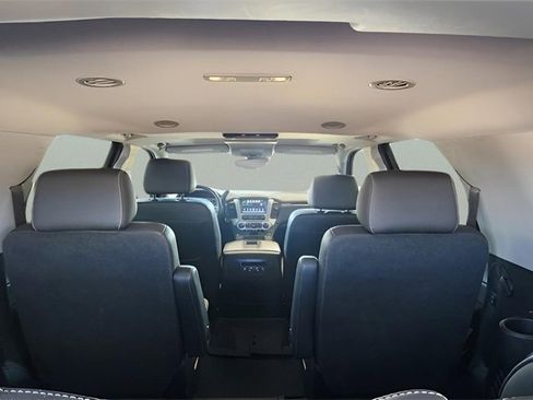 Used 2020 GMC Yukon SLT w/ Premium Edition image 24