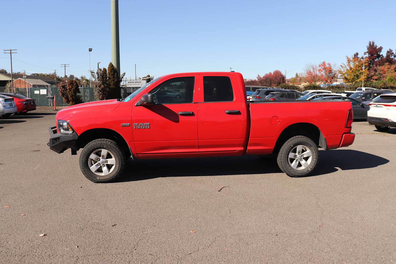 Used 2017 RAM 1500 Express AWD/4WD image 8