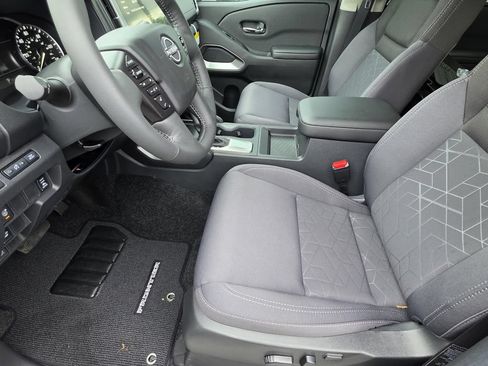 New 2026 Nissan Frontier SV w/ SV Convenience Package RWD image 7