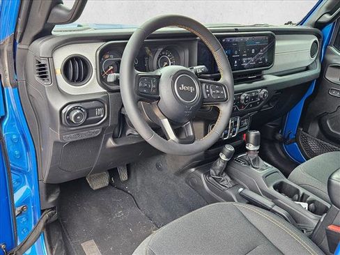 Used 2024 Jeep Wrangler Sport S image 10