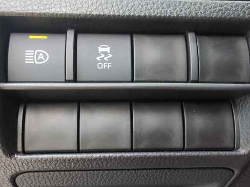 Certified 2026 Toyota Tacoma TRD Off-Road AWD/4WD image 36