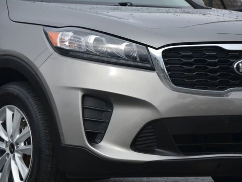 Used 2019 Kia Sorento LX image 35