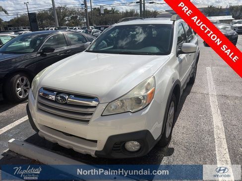 Used 2014 Subaru Outback 2.5i Limited w/ Moonroof Package image 1