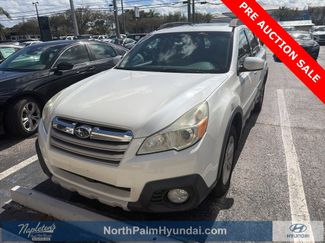 Used 2014 Subaru Outback 2.5i Limited w/ Moonroof Package video 1