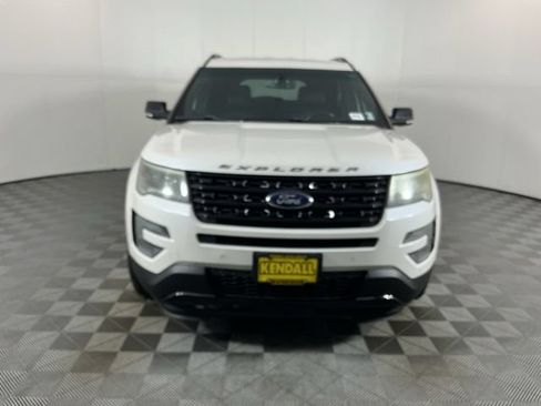 Used 2016 Ford Explorer Sport AWD/4WD image 2