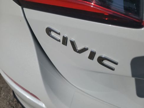 Used 2024 Honda Civic Sport image 10