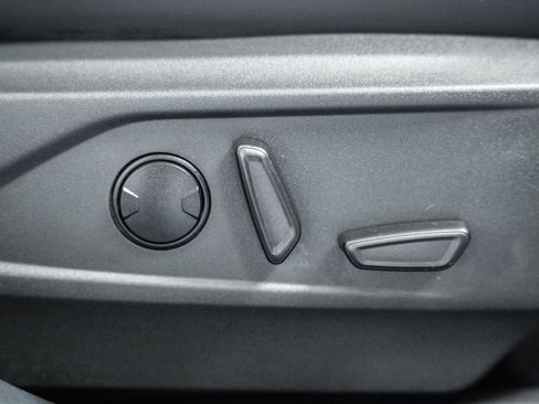 Certified 2025 Ford Mustang Mach-E Premium image 37